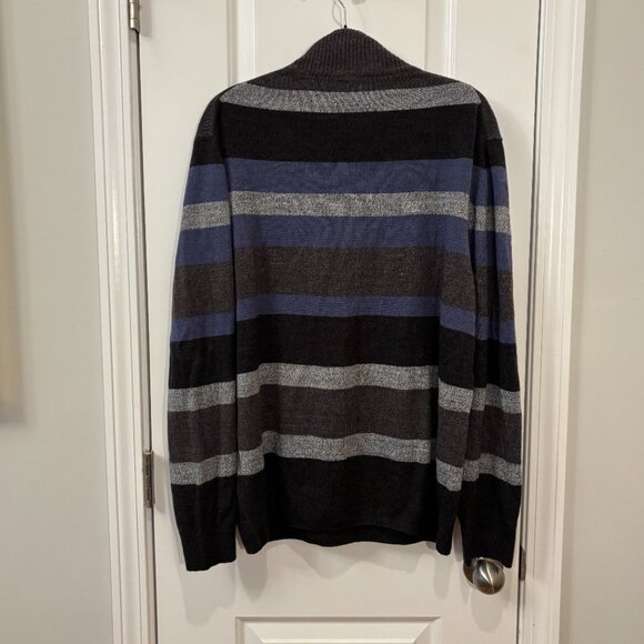 Tricots St. Raphael Extra Large (XL) Gray, Blue, and Black Quarter Zip Sweater P - Picture 3 of 5